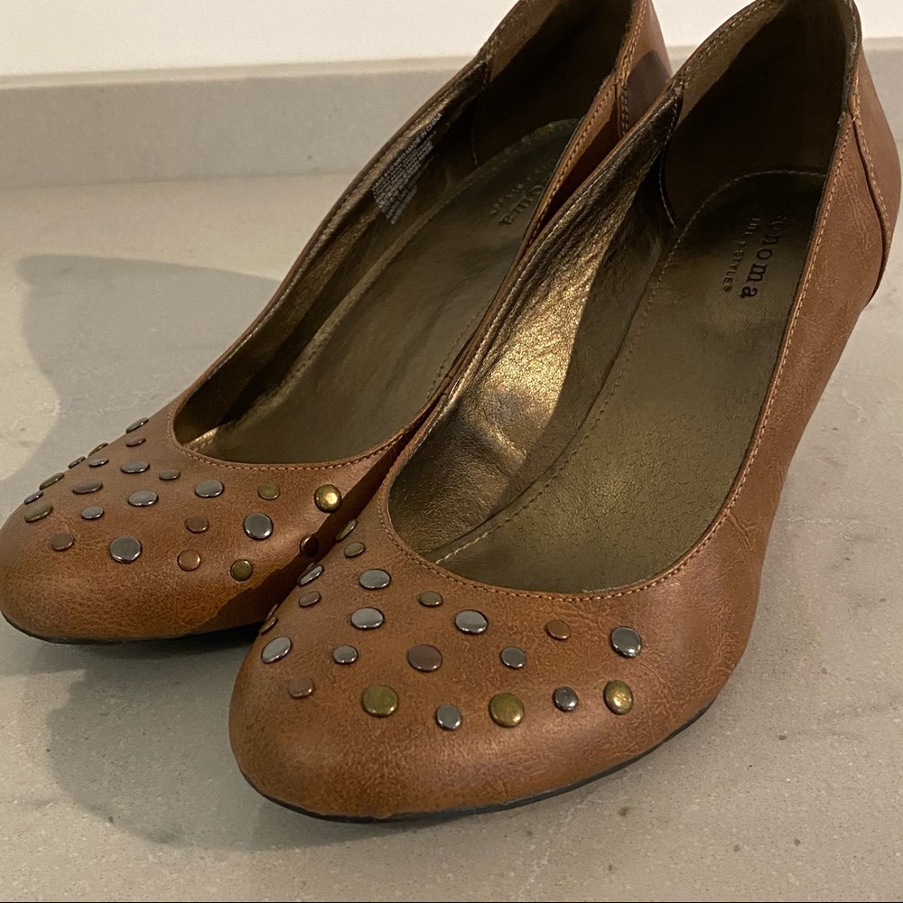 Wedges shoes (never worn)